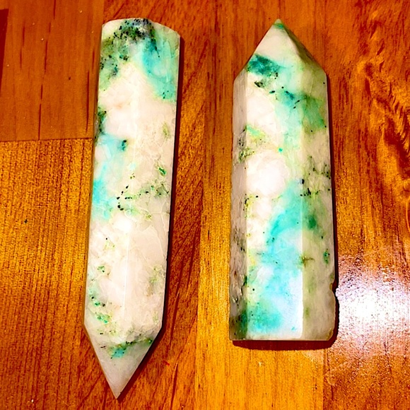 Obelisk Chrysocolla in Quartz w/ Azurite, Phoenix Towers - Picture 12 of 15